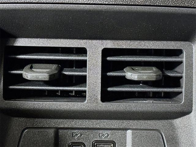 2025 Chevrolet Colorado Vehicle Photo in PUYALLUP, WA 98371-4149