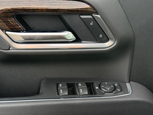 2025 GMC Sierra 3500 HD Vehicle Photo in COLUMBIA, MO 65203-3903