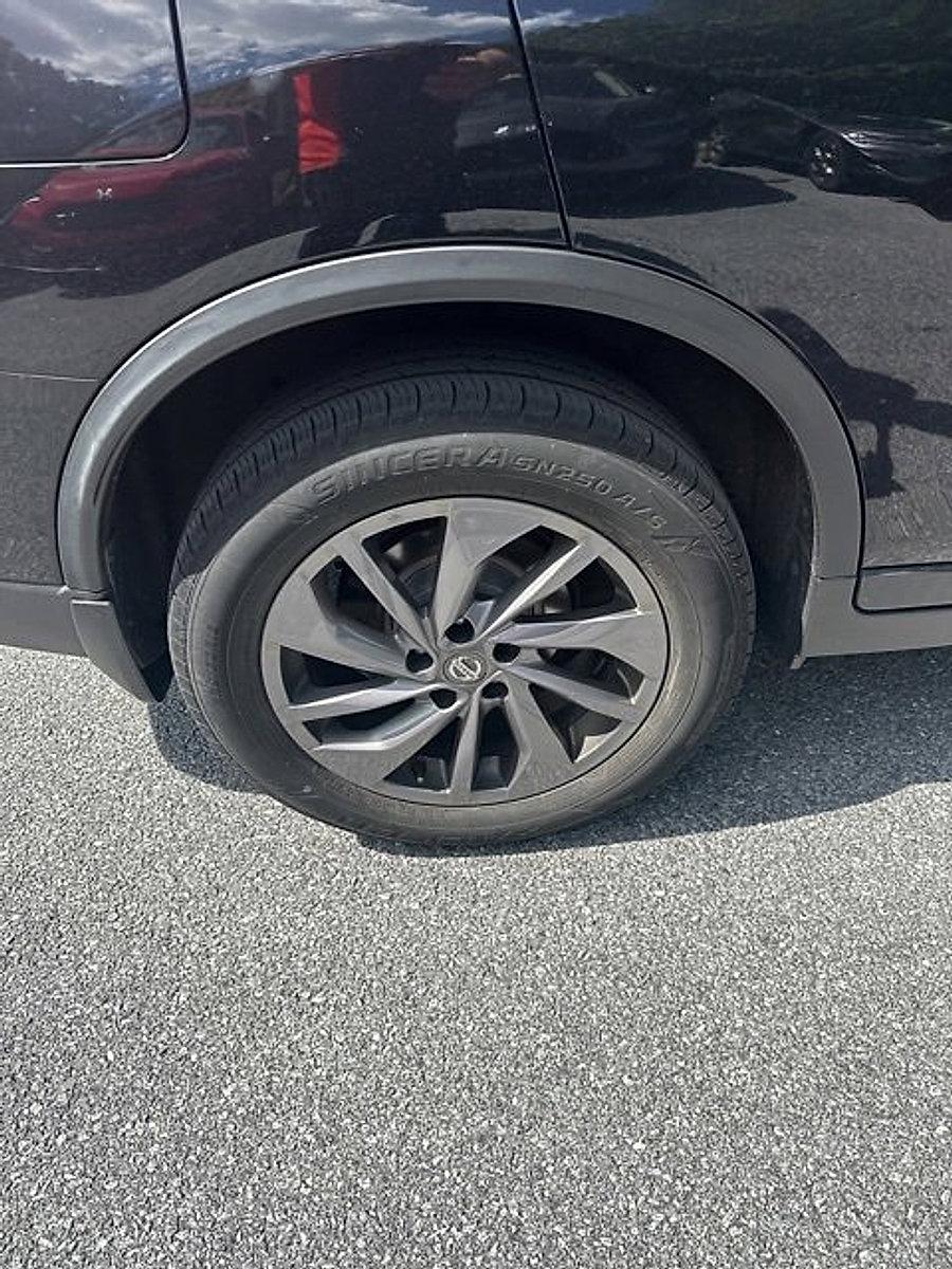 2016 Nissan Rogue Vehicle Photo in Harrisburg, PA 17111