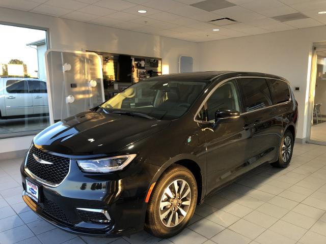 Used 2023 Chrysler Pacifica Hybrid Touring L with VIN 2C4RC1L77PR631423 for sale in Morton, IL