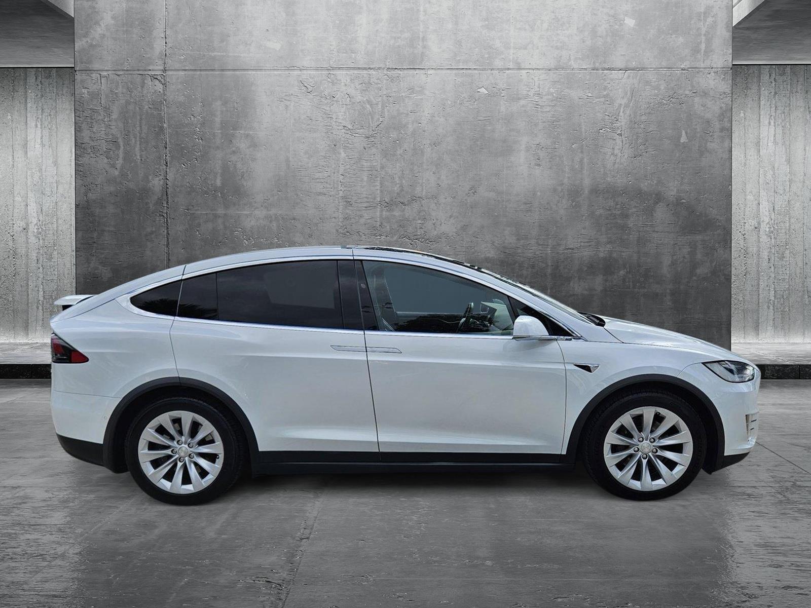 2020 Tesla Model X Vehicle Photo in Pembroke Pines , FL 33027