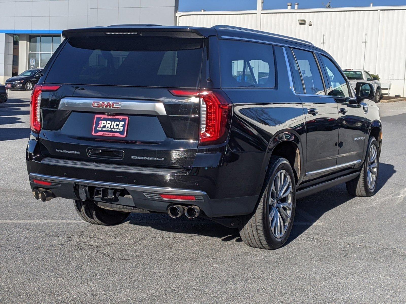 2021 GMC Yukon XL Vehicle Photo in TIMONIUM, MD 21093-2300