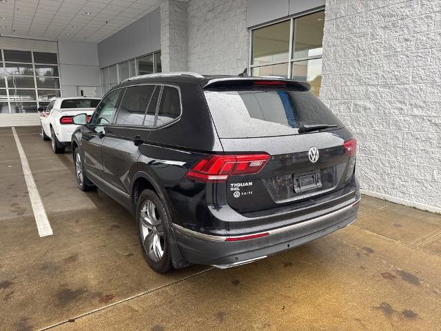 2018 Volkswagen Tiguan SEL Premium photo 2