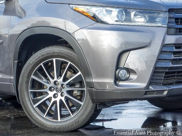 2017 Toyota Highlander Vehicle Photo in OAK LAWN, IL 60453-2517