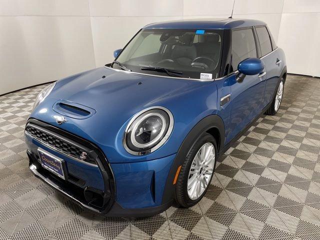 2024 MINI Hardtop 4 Door Vehicle Photo in PHOENIX, AZ 85014-3381