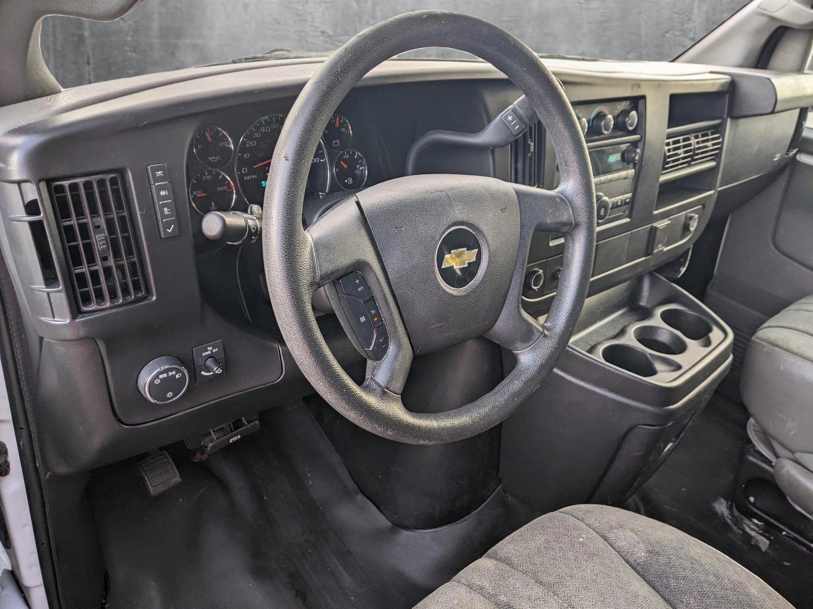 2021 Chevrolet Express Cargo 2500 Vehicle Photo in PEMBROKE PINES, FL 33024-6534