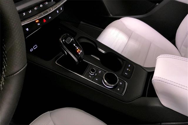 2025 Cadillac XT4 Vehicle Photo in KANSAS CITY, MO 64114-4545