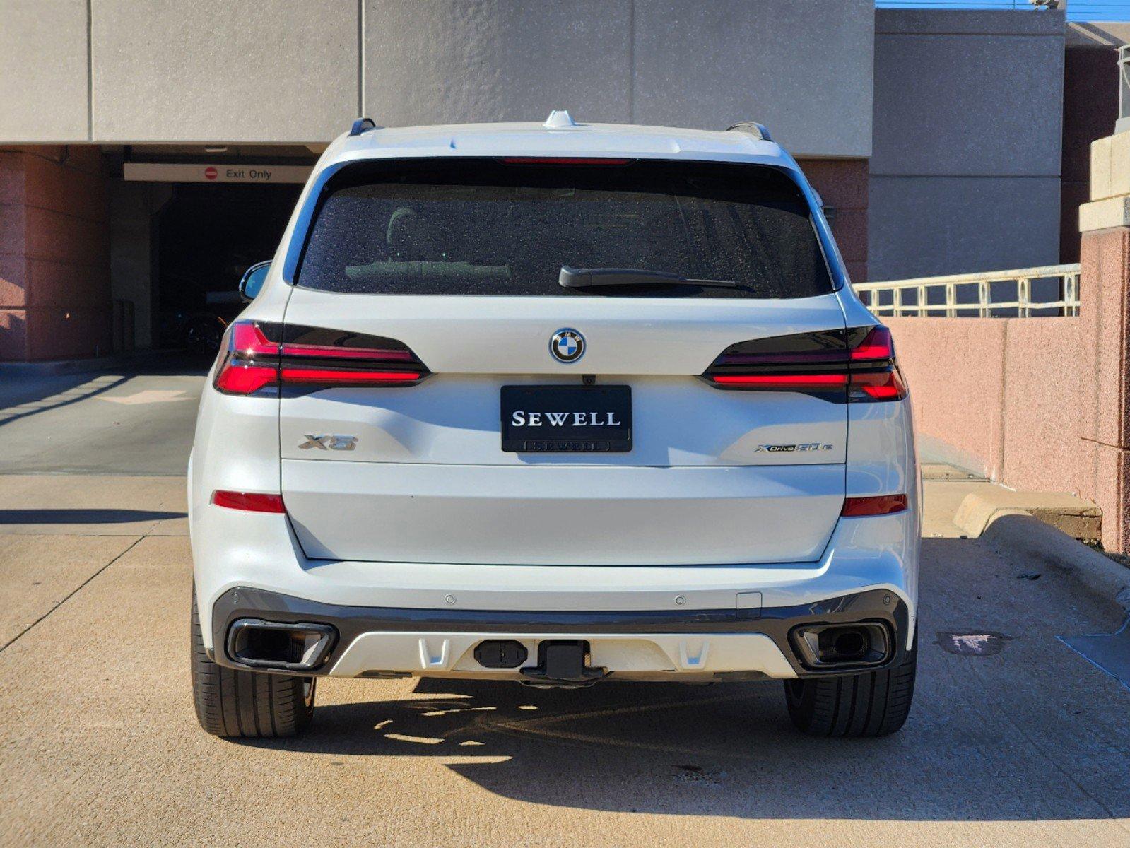 2025 BMW X5 xDrive50e Vehicle Photo in PLANO, TX 75024