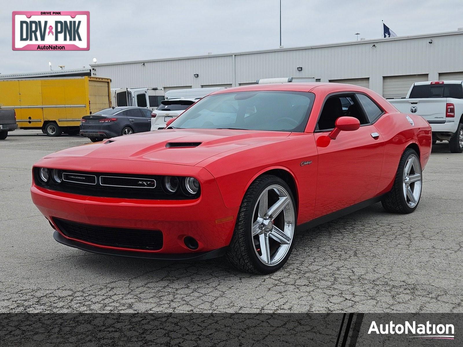 2017 Dodge Challenger Vehicle Photo in NORTH RICHLAND HILLS, TX 76180-7199