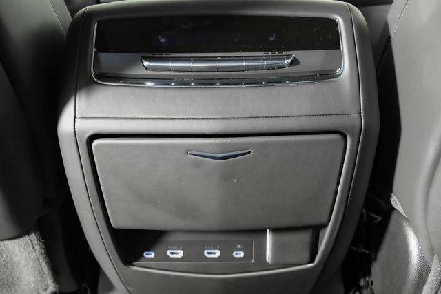 2022 Cadillac Escalade Vehicle Photo in PUYALLUP, WA 98371-4149