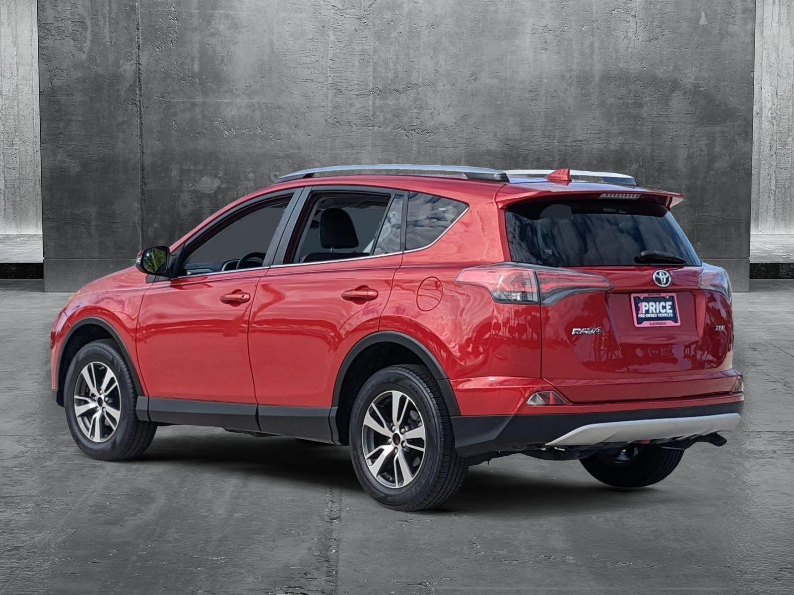 2017 Toyota RAV4 Vehicle Photo in Davie, FL 33331