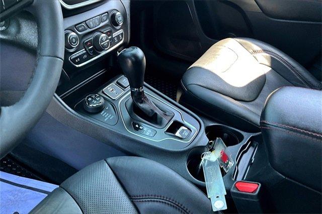 2021 Jeep Cherokee Vehicle Photo in TOPEKA, KS 66609-0000