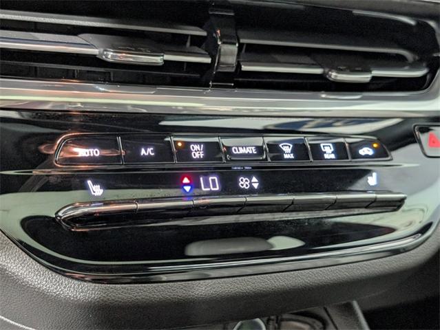 2024 Buick Envista Vehicle Photo in ENGLEWOOD, CO 80113-6708