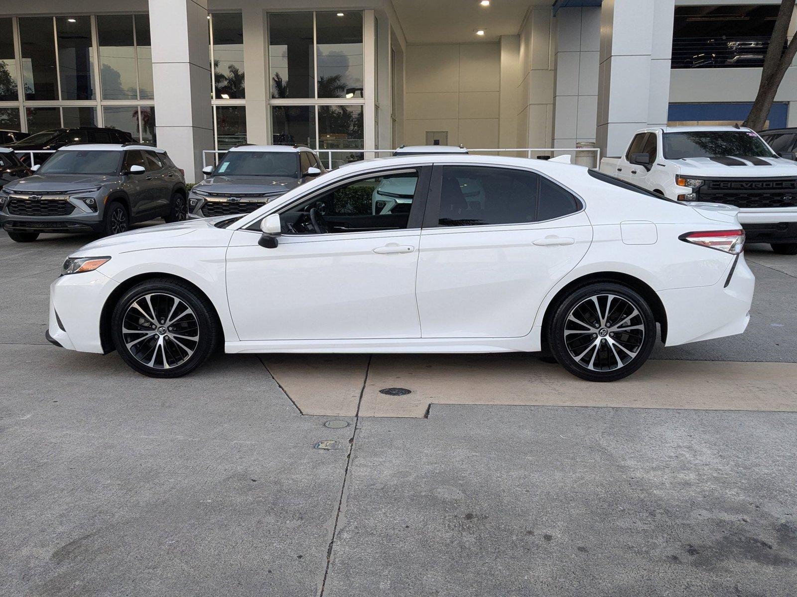 2020 Toyota Camry Vehicle Photo in PEMBROKE PINES, FL 33024-6534