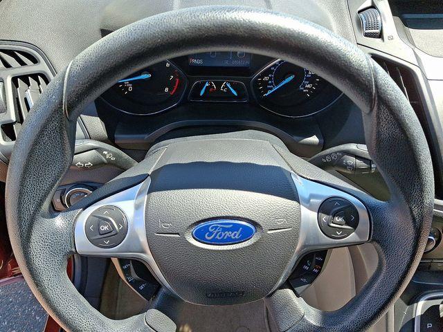 2014 Ford Escape Vehicle Photo in DANBURY, CT 06810-5034
