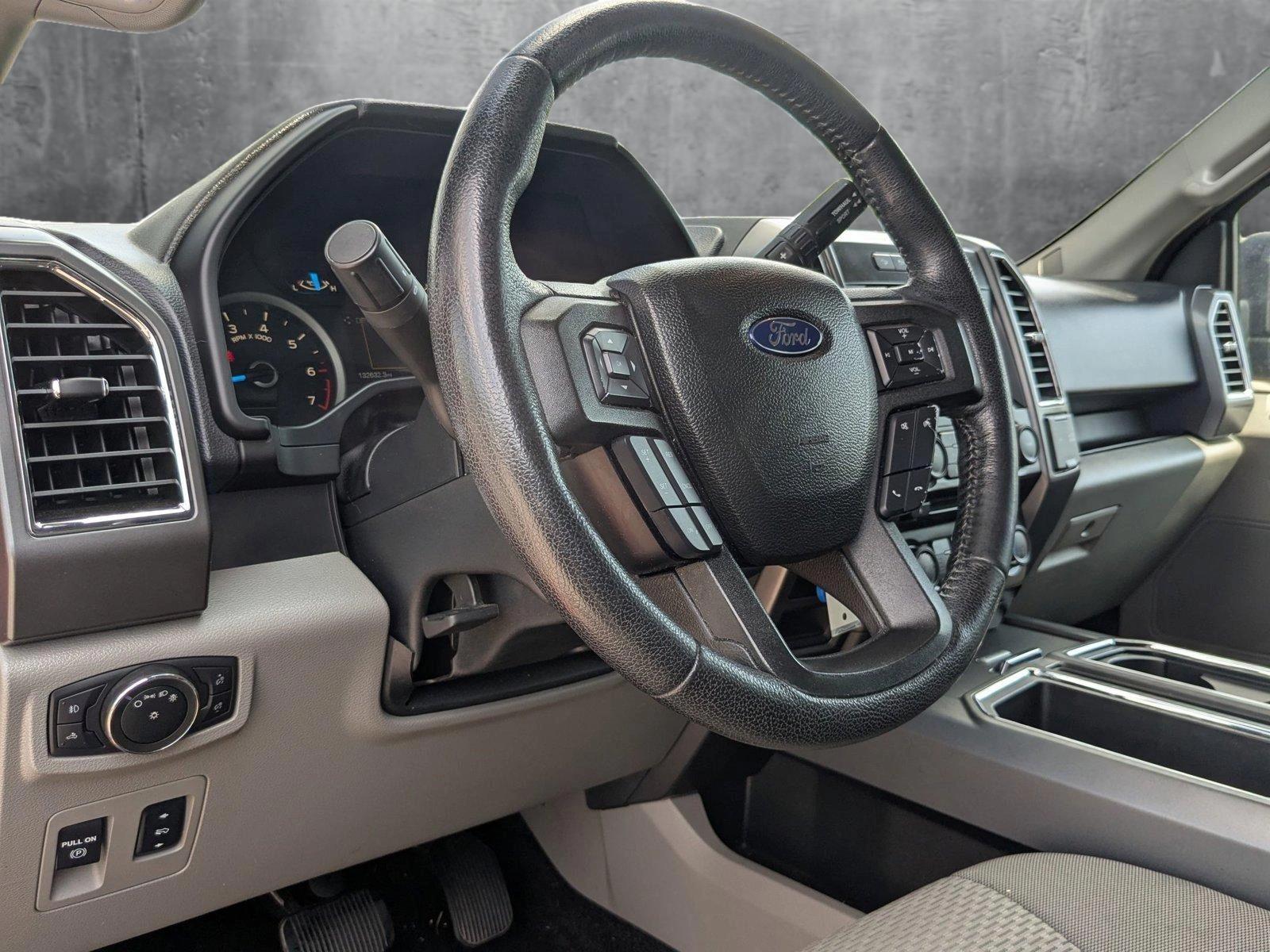 2016 Ford F-150 Vehicle Photo in St. Petersburg, FL 33713