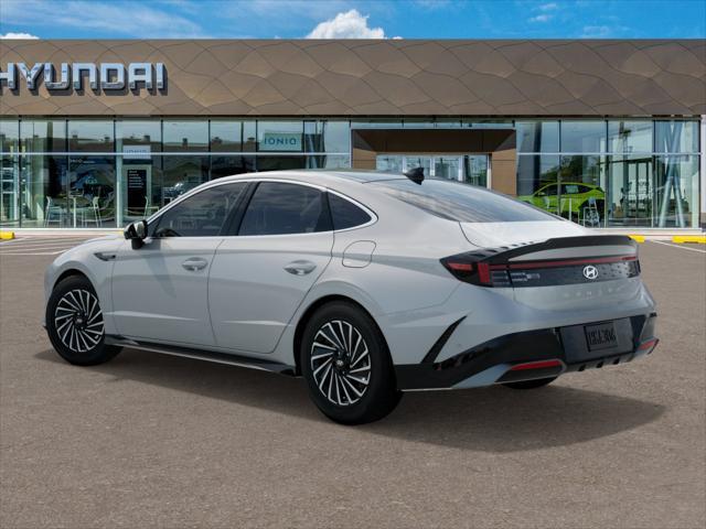 2025 Hyundai SONATA Hybrid Vehicle Photo in Peoria, IL 61615