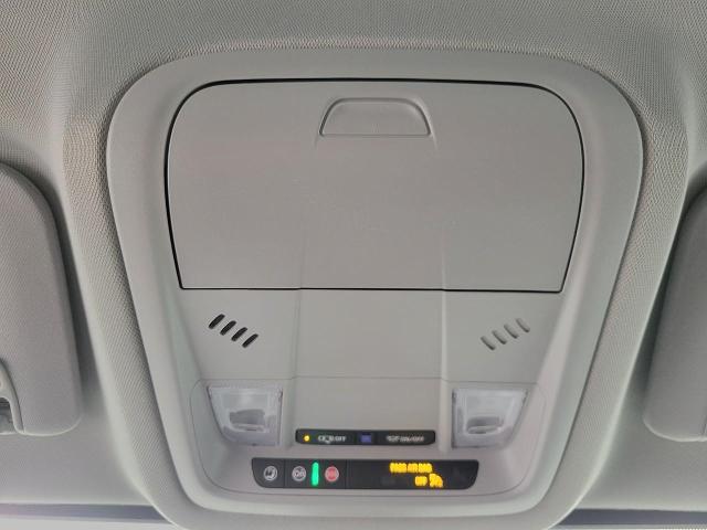 2023 GMC Acadia Vehicle Photo in GREEN BAY, WI 54303-3330