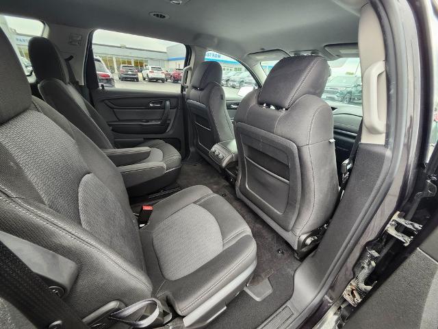 2017 Chevrolet Traverse Vehicle Photo in GREEN BAY, WI 54304-5303