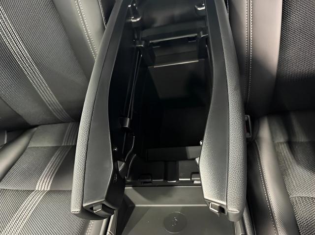 2025 Mazda CX-50 Vehicle Photo in Green Bay, WI 54304