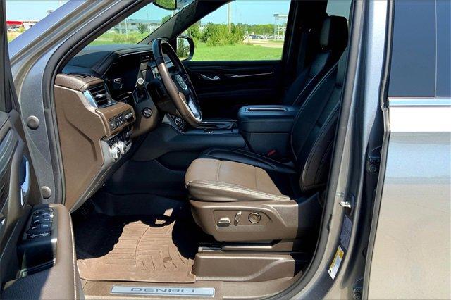 2022 GMC Yukon Vehicle Photo in TOPEKA, KS 66609-0000
