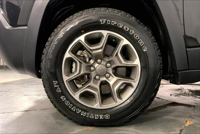 2022 Jeep Cherokee Vehicle Photo in Kansas City, MO 64114