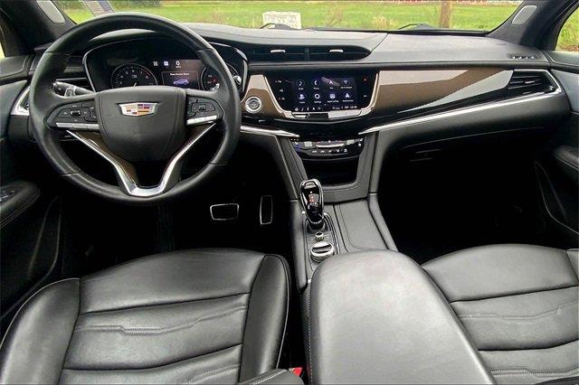 2024 Cadillac XT6 Vehicle Photo in TOPEKA, KS 66609-0000