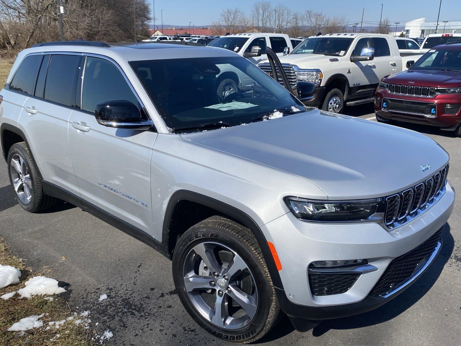 2024 Jeep Grand Cherokee 4xe Vehicle Photo in Mechanicsburg, PA 17050-1707