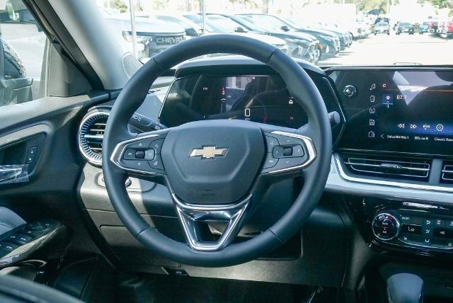 2025 Chevrolet Trax Vehicle Photo in VENTURA, CA 93003-8585