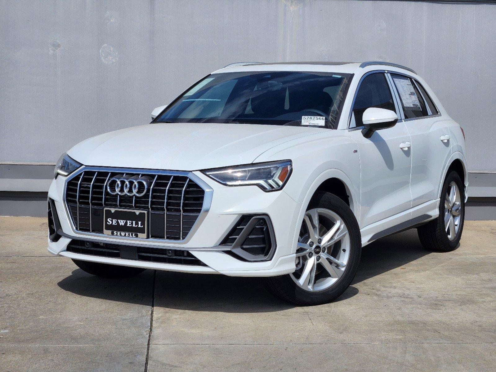 2024 Audi Q3 Vehicle Photo in SUGAR LAND, TX 77478