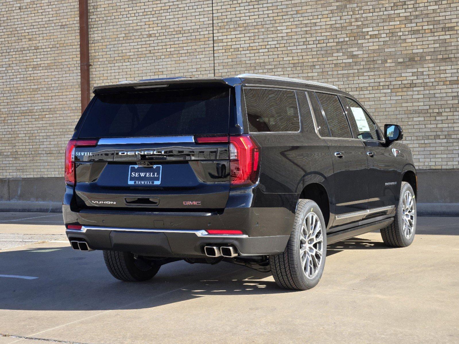 2025 GMC Yukon XL Vehicle Photo in DALLAS, TX 75209-3016