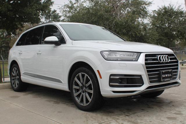 2017 Audi Q7 Vehicle Photo in HOUSTON, TX 77090