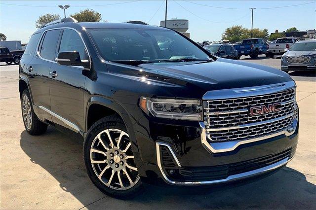 2023 GMC Acadia Vehicle Photo in TOPEKA, KS 66609-0000