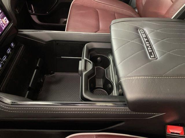 2025 Ram 1500 Vehicle Photo in PHOENIX, AZ 85014-3381