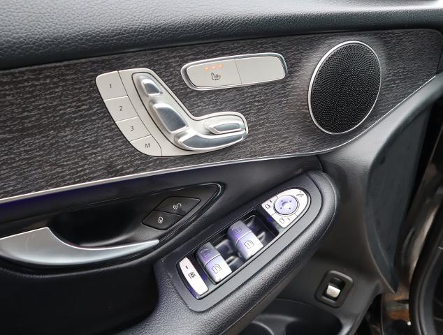 2022 Mercedes-Benz GLC Vehicle Photo in DETROIT, MI 48207-4102