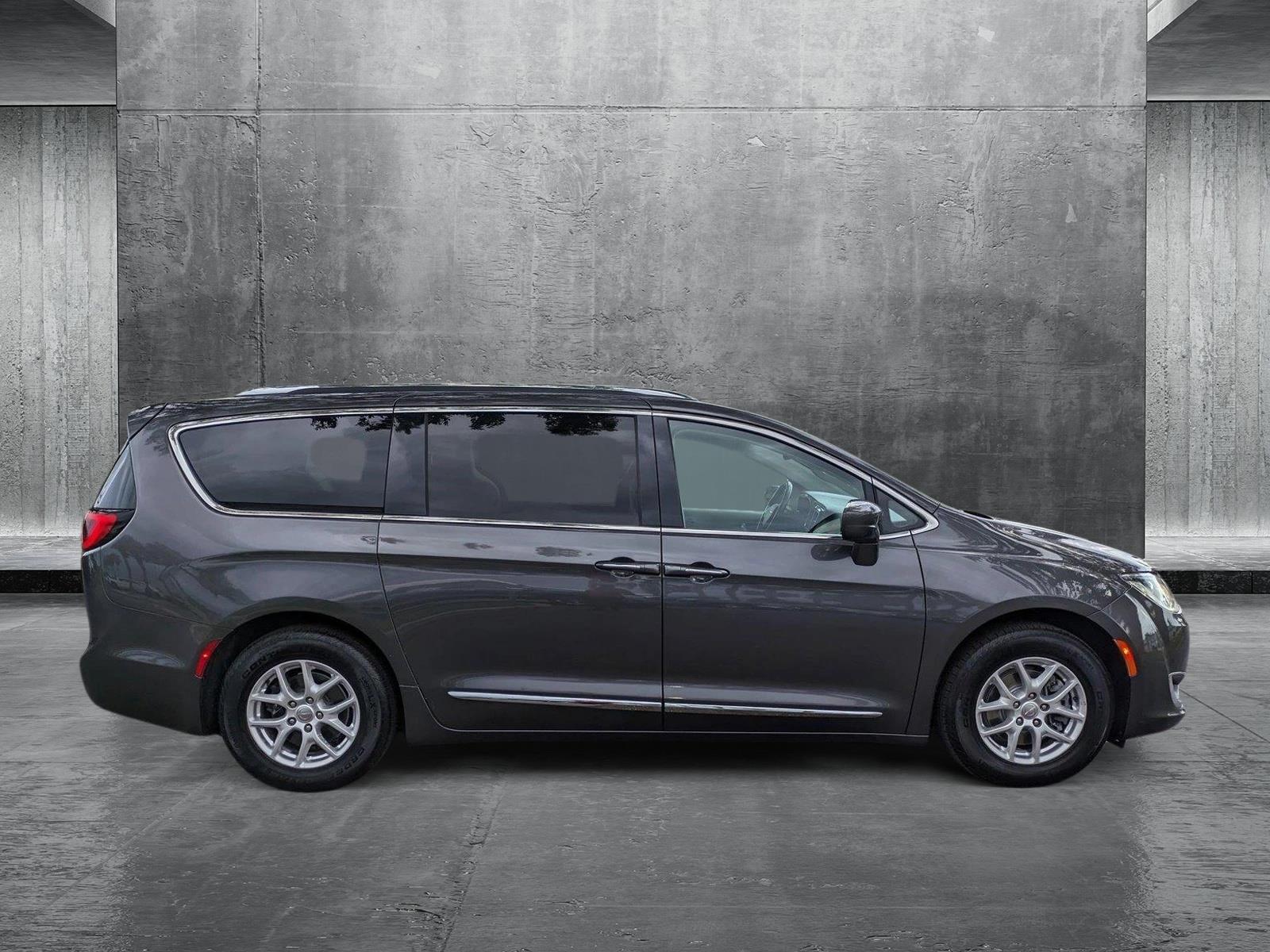 2020 Chrysler Pacifica Vehicle Photo in WEST PALM BEACH, FL 33407-3296