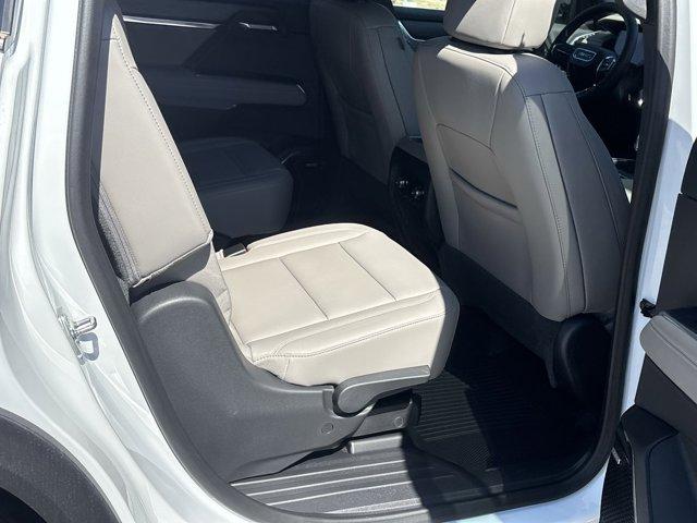 2025 GMC Acadia Vehicle Photo in ALBERTVILLE, AL 35950-0246