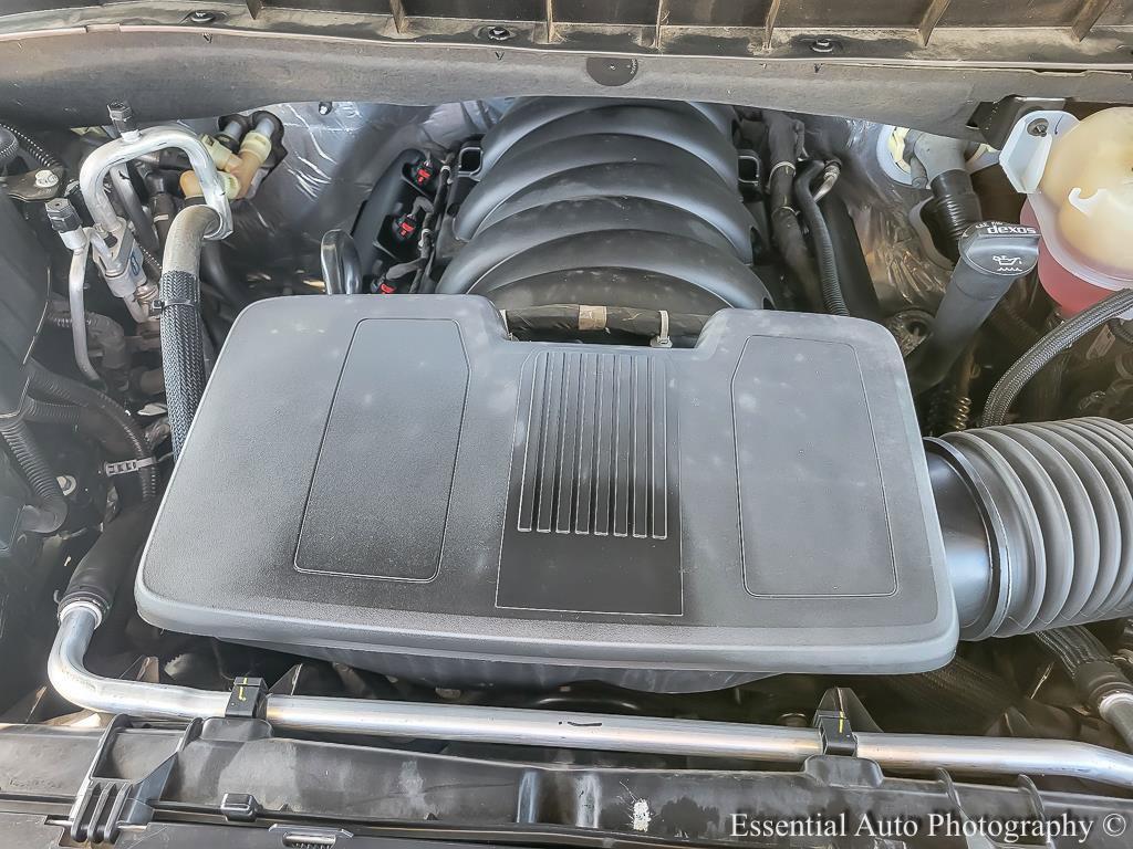 2023 Chevrolet Suburban Vehicle Photo in AURORA, IL 60503-9326