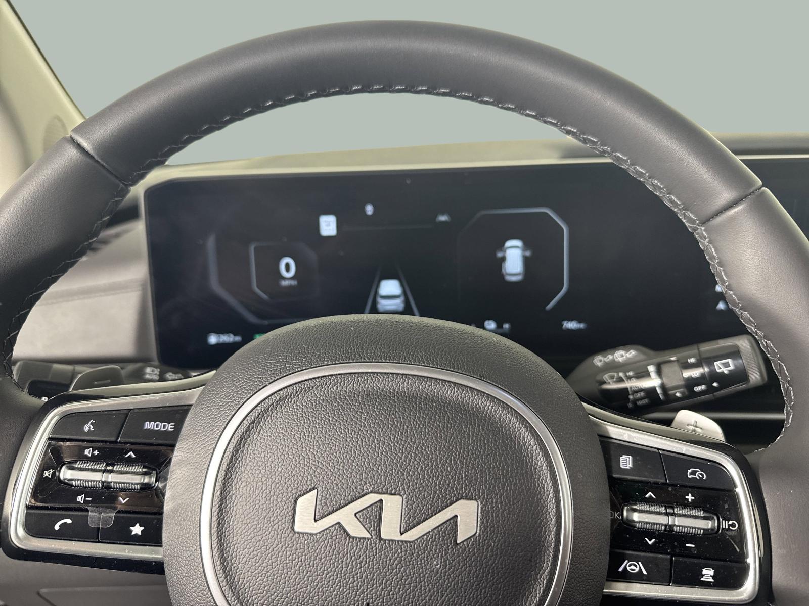 2025 Kia Carnival Hybrid Vehicle Photo in GEORGETOWN, TX 78626-7508