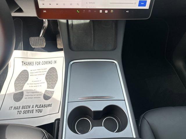 2024 Tesla Model Y Vehicle Photo in MEDINA, OH 44256-9631