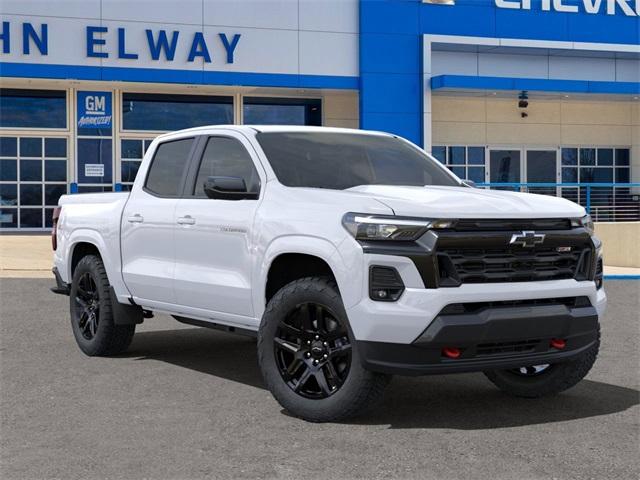 2025 Chevrolet Colorado Vehicle Photo in ENGLEWOOD, CO 80113-6708