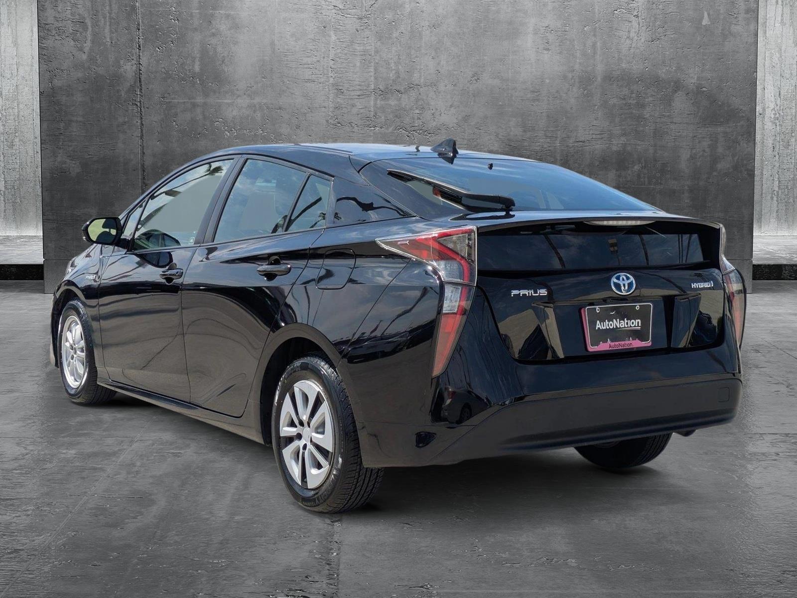 2016 Toyota Prius Vehicle Photo in Tustin, CA 92782