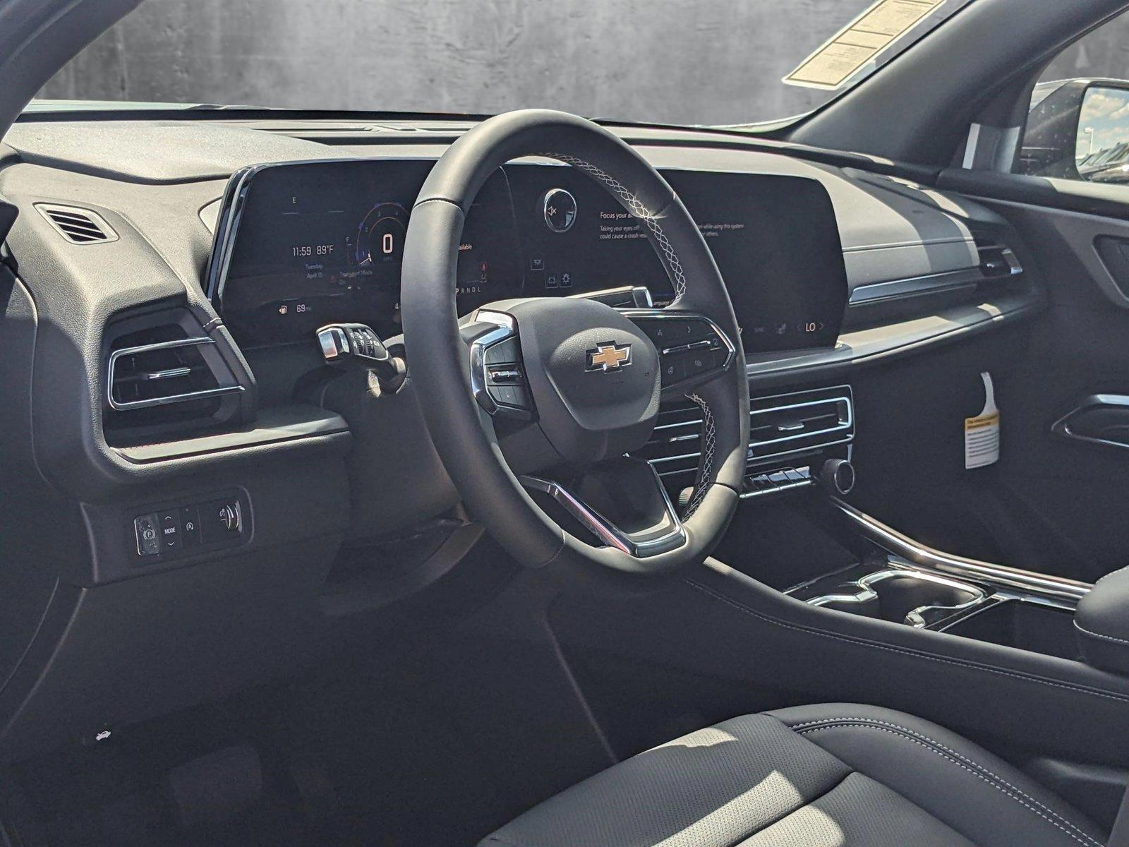 2025 Chevrolet Traverse Vehicle Photo in MIAMI, FL 33172-3015