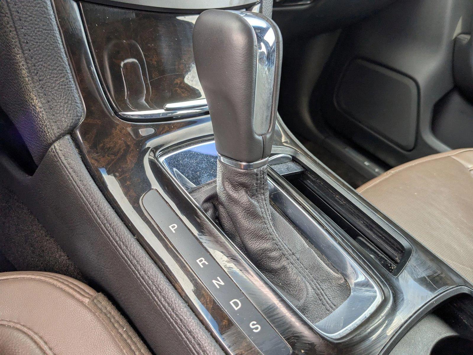 2015 Lincoln MKS Vehicle Photo in St. Petersburg, FL 33713