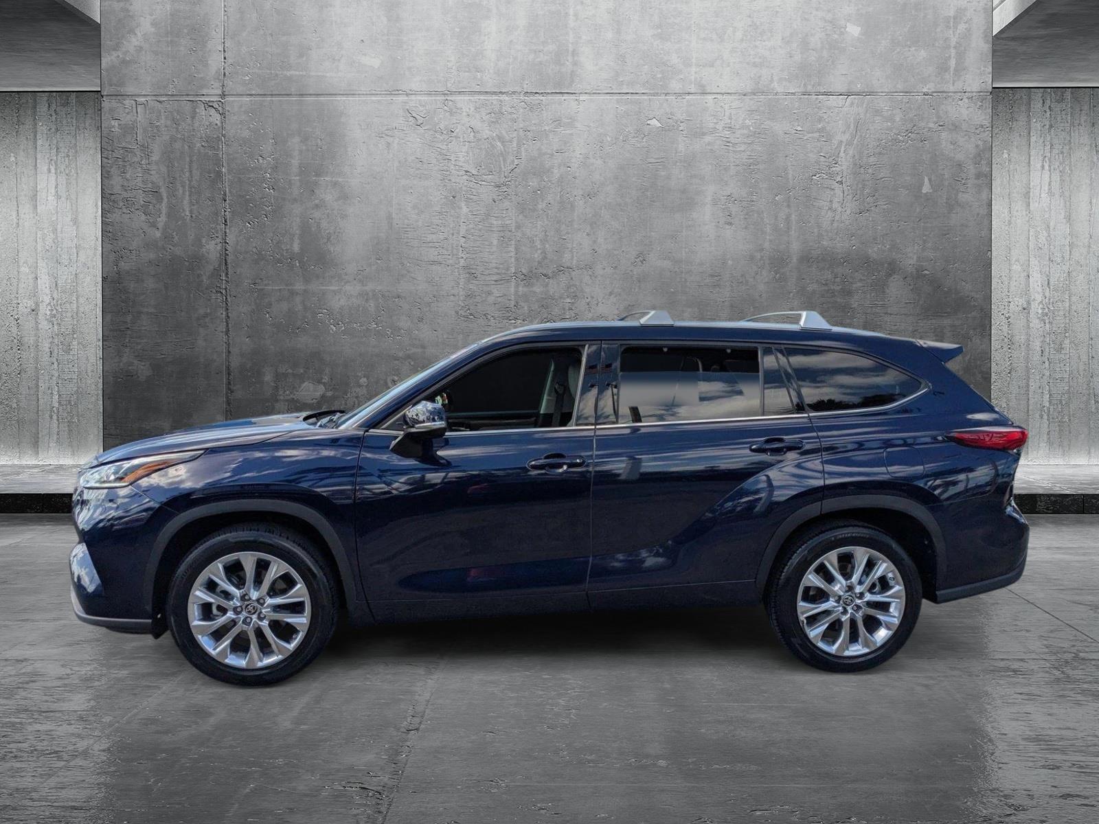 2023 Toyota Highlander Vehicle Photo in Miami, FL 33015