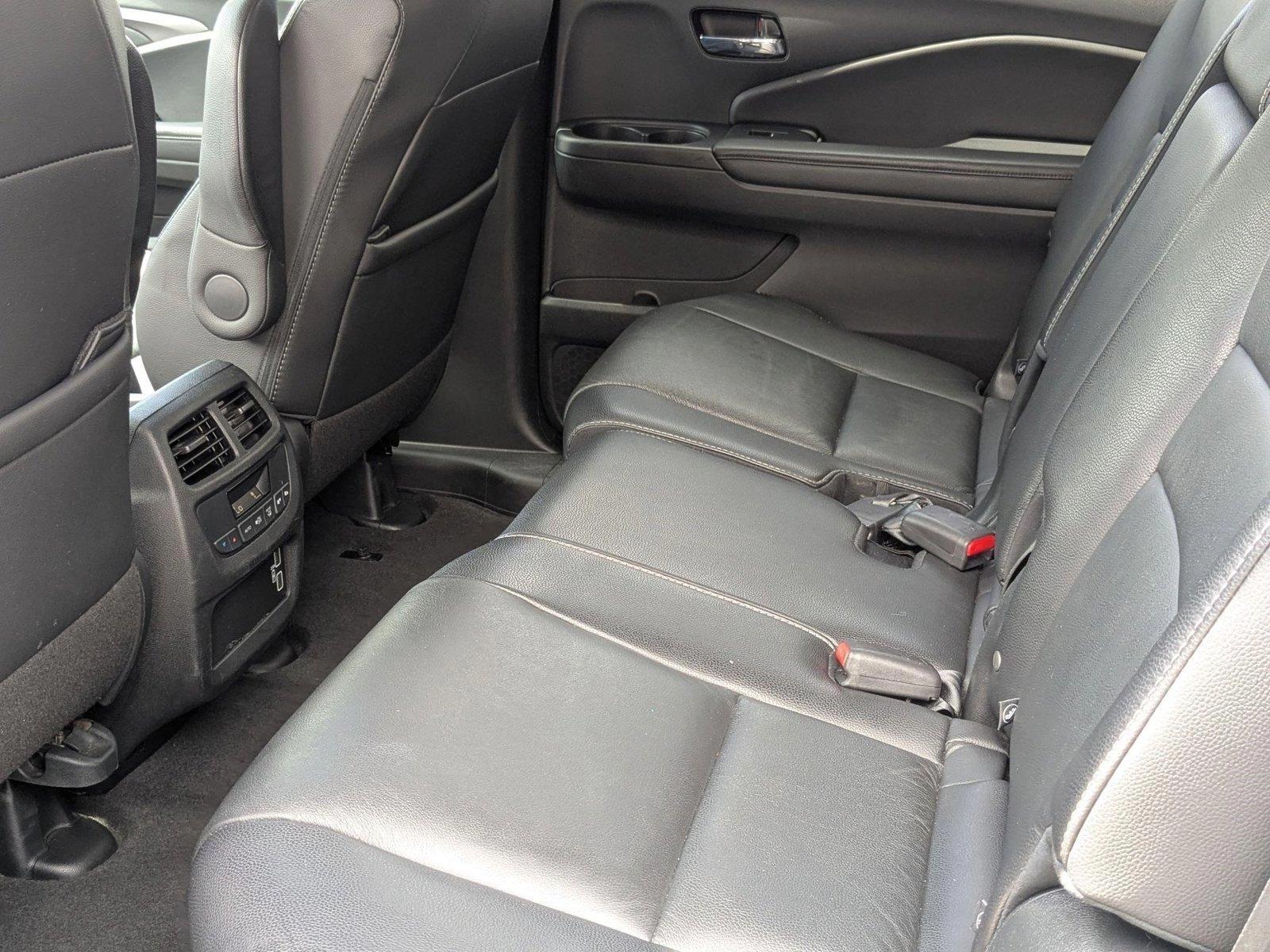 2021 Honda Pilot Vehicle Photo in Miami, FL 33015