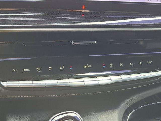 2022 Cadillac Escalade Vehicle Photo in Pleasant Hills, PA 15236