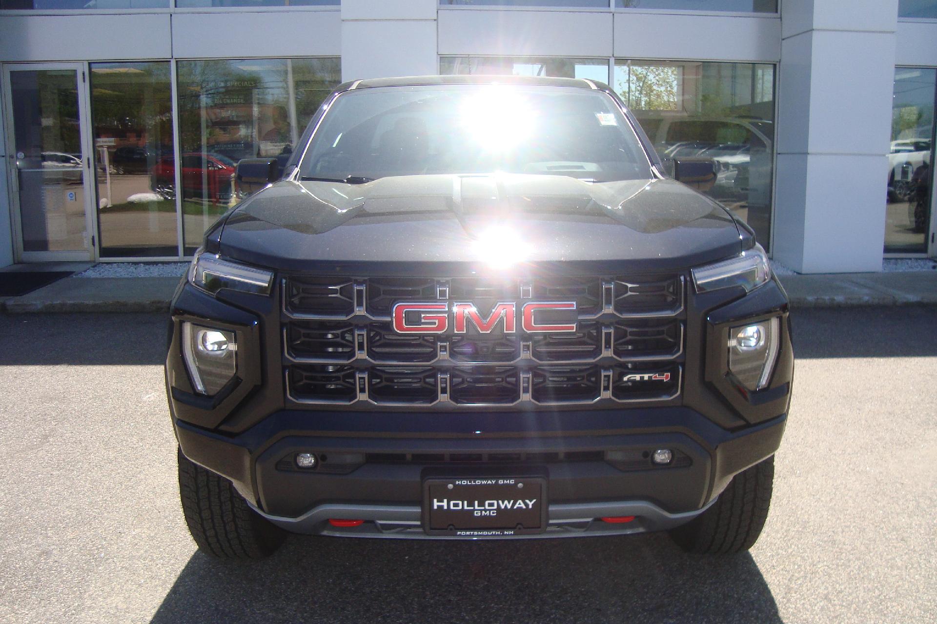 2024 GMC Canyon Vehicle Photo in PORTSMOUTH, NH 03801-4196