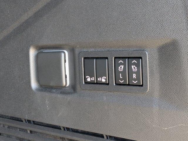 2022 GMC Yukon Vehicle Photo in BRUNSWICK, GA 31525-1881