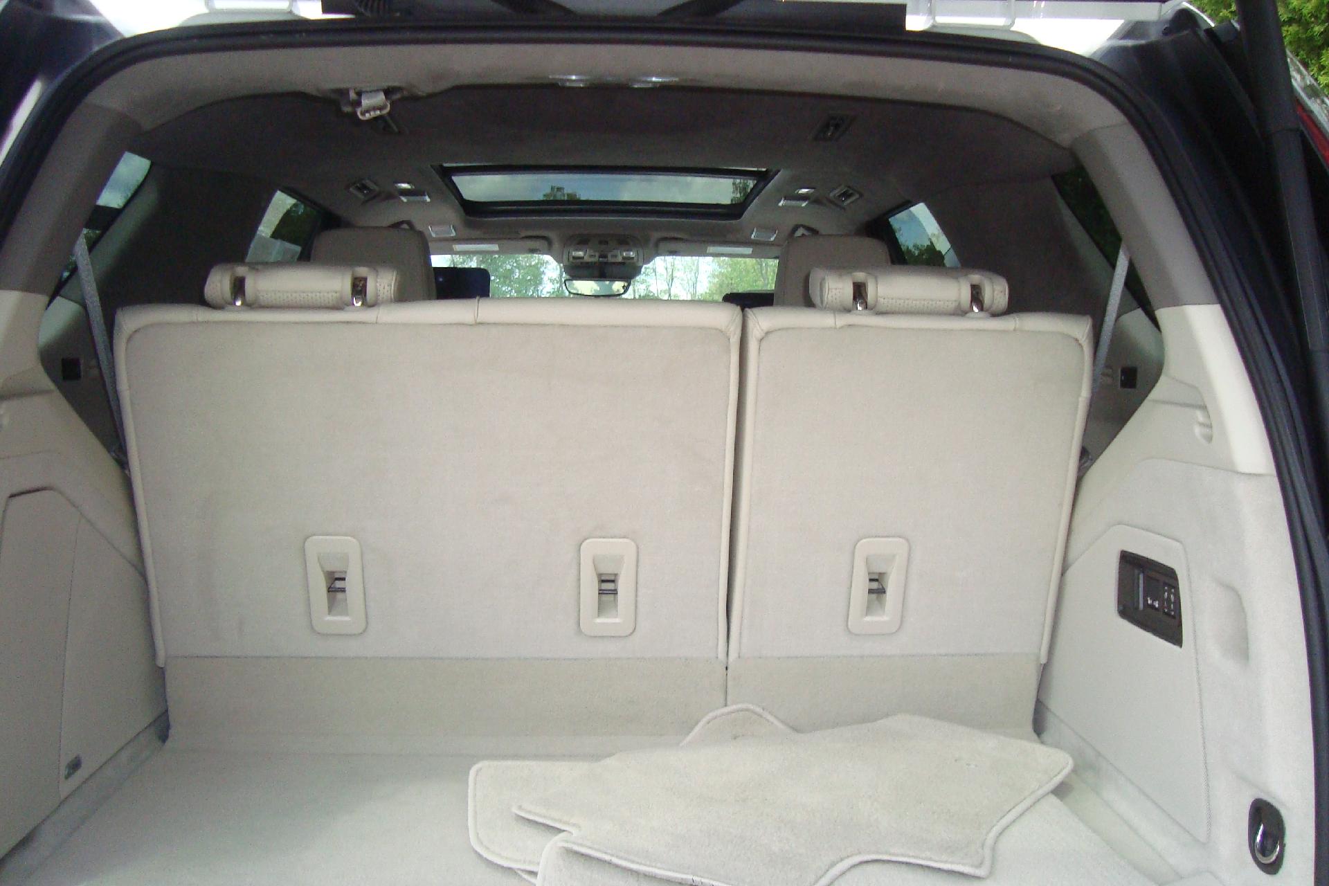 2024 Cadillac Escalade Vehicle Photo in PORTSMOUTH, NH 03801-4196
